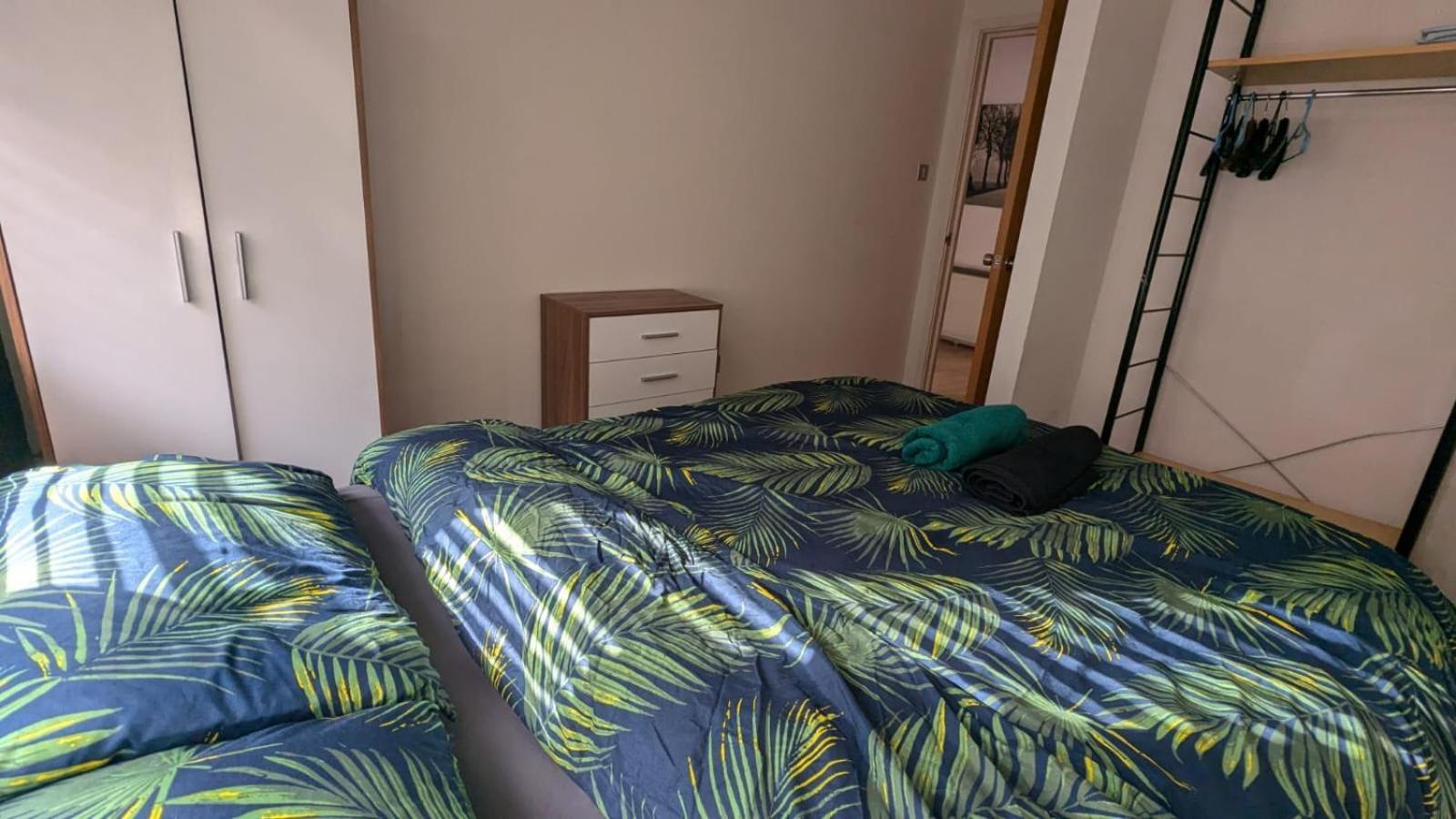 Spacious 2 Bed Apartment In Manchester City Centre Ngoại thất bức ảnh